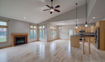 5205 Blazingstar Ln, Fitchburg, WI 53711