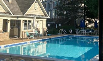 7035 KINGS MANOR Dr, Alexandria, VA 22315