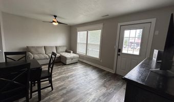 1010 N Jefferson St, Ava, MO 65608