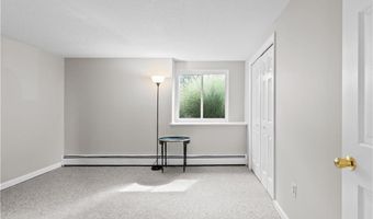 66 Girard Ave 401, Newport, RI 02840