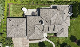 10 Roxbury Rd, Madison, WI 53704