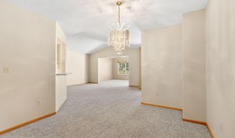 2100 Burr Oak Dr Ln B, Austin, MN 55912