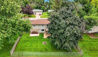 413 E 5th St, Anamosa, IA 52205