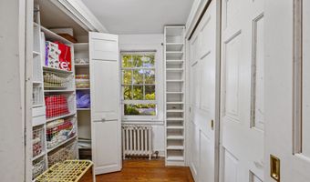 429 Sperry Rd, Bethany, CT 06524