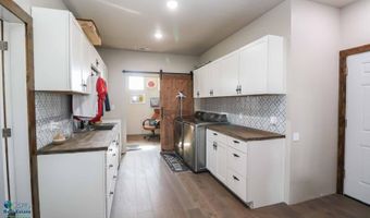 6792 Maine Rd, Anton, TX 79313