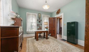 702 S Van Buren St, Auburn, IN 46706