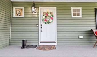 8 Big River Rd, Coventry, RI 02816