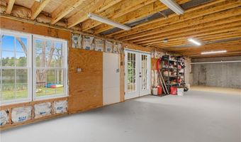 122 Spring Grove Rd, Glocester, RI 02814