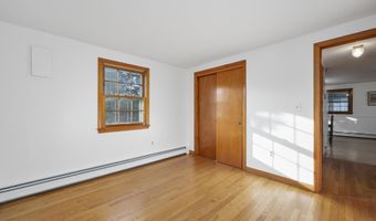 7 George St, Barnstable, MA 02630