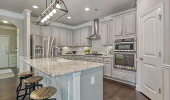 205 Colfax Dr, Boiling Springs, SC 29316