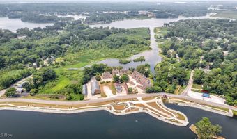 255 Portage Lakes Dr E, Akron, OH 44319