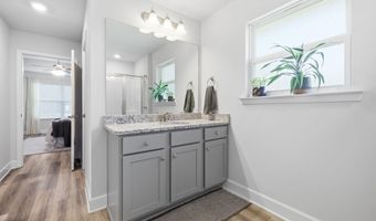6268 Emerald Lk Dr, Biloxi, MS 39532