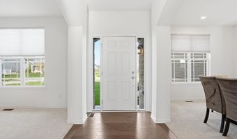 430 Pineway Dr, Ann Arbor, MI 48103