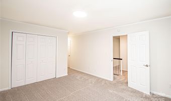7111 Sythe Ct, Charlotte, NC 28226