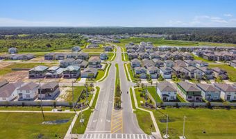3189 Fall Harvest Dr, Zephyrhills, FL 33540