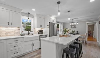 16 Red Cedar Dr, Cranston, RI 02920