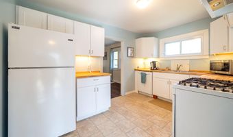 221 Bridge Rd, Allegan, MI 49010