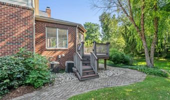 2086 Autumn Hill Dr, Ann Arbor, MI 48103