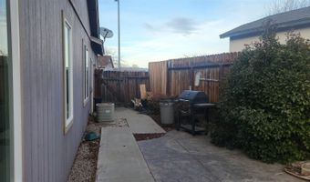 297 Fallen Leaf Ln, Fernley, NV 89408