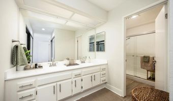 2711 Cypress Hill Rd, Carlsbad, CA 92008