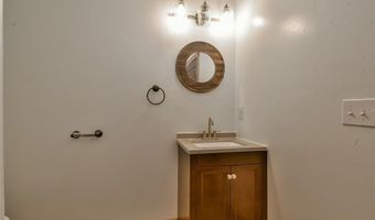 610 S 19th St, Chickasha, OK 73018