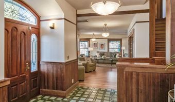 19 Gresham St, Ashland, OR 97520