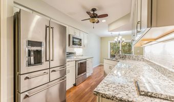 2434 Mulberry Ct, Ann Arbor, MI 48104