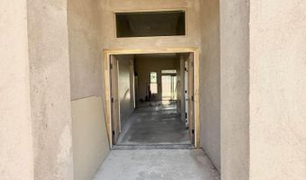 708 Ruby Ct, Carlsbad, NM 88220