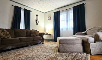 28 Tulip St, Bristol, CT 06010