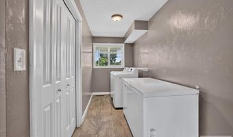 559 Rich Ln, Blackfoot, ID 83221