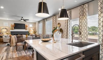 22292 E 38th Pl, Aurora, CO 80019