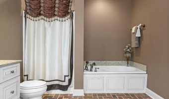 10051 Cain Rd, Bay St. Louis, MS 39520