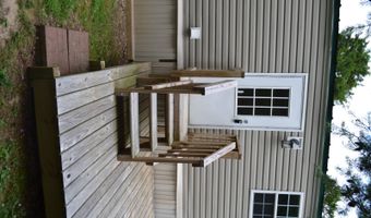 305 N Eighth St, Albion, IL 62806