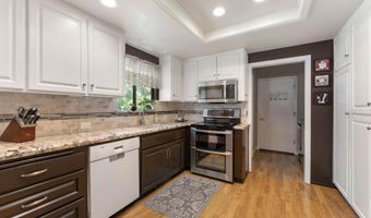 6766 Drake Dr, Anderson, CA 96007