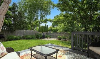 14 Boyden Blvd, East Providence, RI 02915