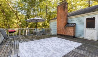 33 Forge Dr, Avon, CT 06001