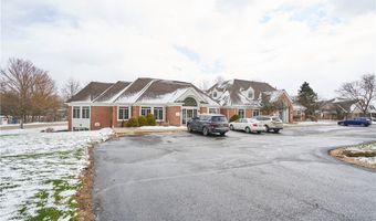 799 White Pond Dr E, Akron, OH 44320