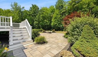 70 Cynthia Rd, Abington, MA 02351