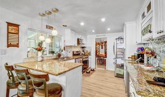 1341 S Pembrooke Ln, Anaheim, CA 92804