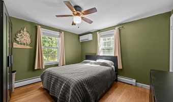 132 King Phillip Dr, North Kingstown, RI 02852