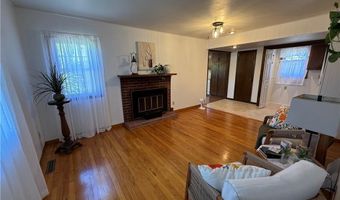 404 N 14th St, Atchison, KS 66002