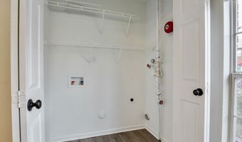 608 TREYMOOR LAKE Cir, Alabaster, AL 35007