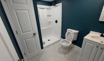 30 Gaglione Ct 2, Cranston, RI 02921