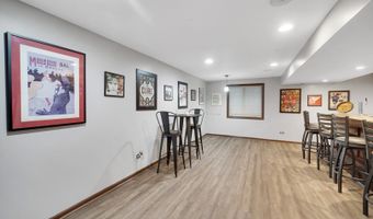 480 Brookside Ave, Algonquin, IL 60102