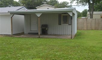 24 W 2nd St, Adrian, MO 64720