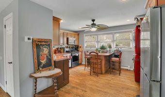 197 Dupont Pl, Bridgeport, CT 06610