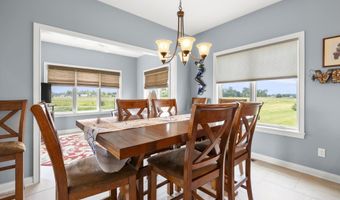 2111 Bunker Ct, Auburn, IN 46706