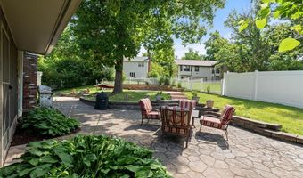 178 Spring Leigh Ct, Ballwin, MO 63011