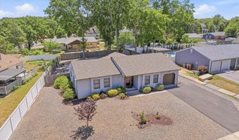 60 Pelican Dr, Bayville, NJ 08721