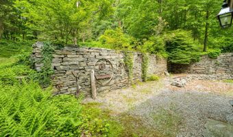80 W Main St, Chester, CT 06412